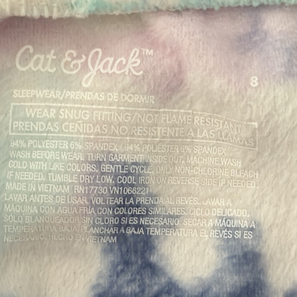 BOGO🥳 cat & jack pajama set - Picture 4 of 4